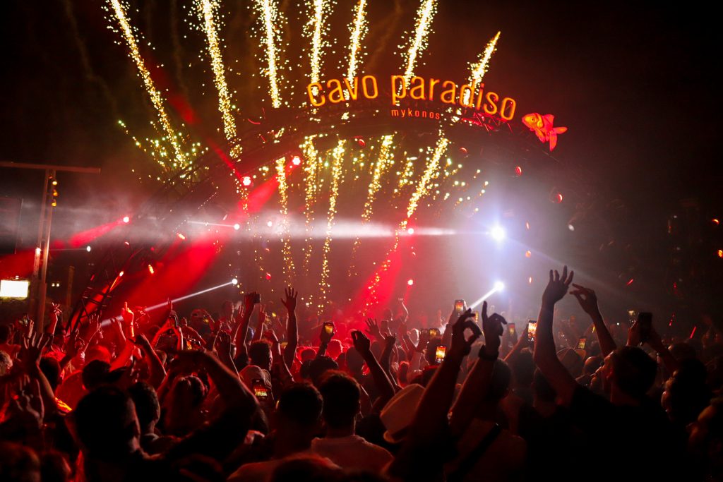 Cavo Paradiso: Ο «Παράδεισος» της διασκέδασης γιορτάζει 30 χρόνια και ετοιμάζεται για το πιο ξεχωριστό καλοκαίρι