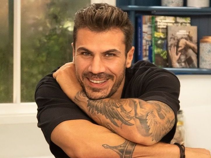 Άκης Πετρετζίκης: Αυτό είναι το επόμενο επαγγελματικό του βήμα μετά το λουκέτο στα μαγαζιά του