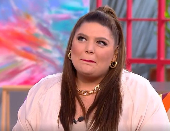 Δανάη Μπάρκα: «Αν μου έλεγαν μετά από τρία χρόνια να σταματήσω την εκπομπή, θα κολυμπούσα ένα 3ήμερο στο δάκρυ μου»