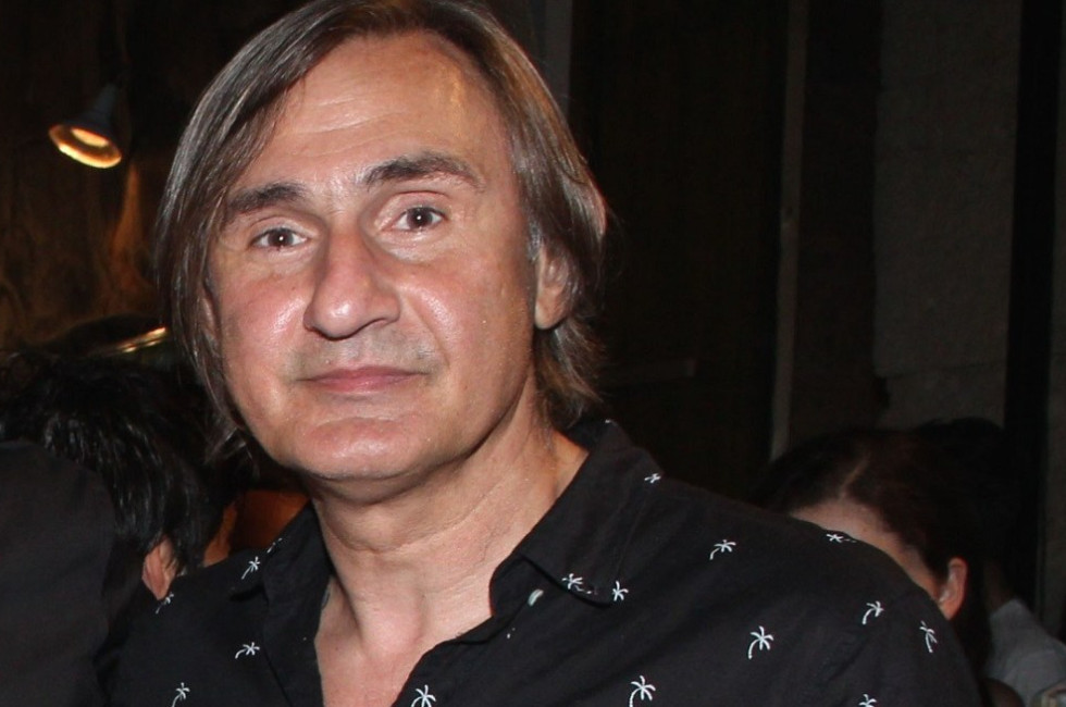 Άκης Σακελλαρίου: «Δεν θεώρησα ποτέ τον εαυτό μου όμορφο, δεν αισθάνθηκα ποτέ γόης»