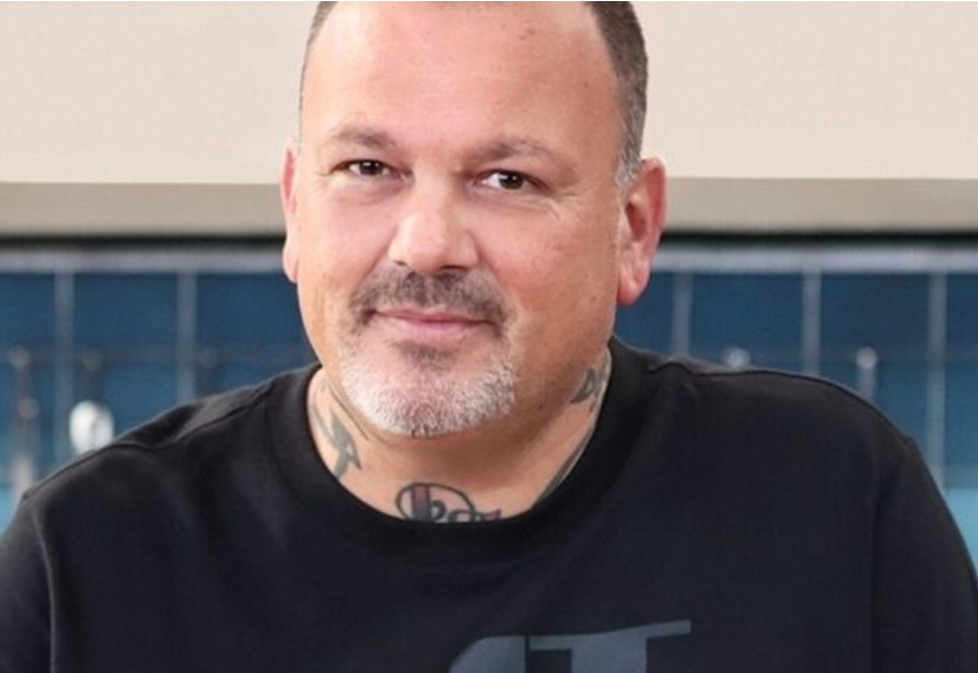 Δημήτρης Σκαρμούτσος: «Πήγα να πεθάνω τρεις φορές από υπερβολική δόση ηρωίνη»