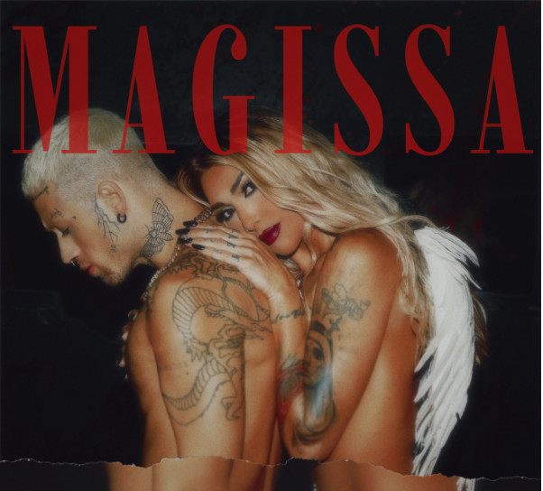 Εντυπωσιάζει η Αγγελική Ηλιάδη ως «Μάγισσα» στο νέο της video clip