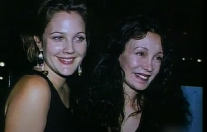 Η δύσκολη σχέση της Ντρου Μπάριμορ με τη μαμά της Τζέιντ Μπάριμορ – «Ο χειρότερος πόνος που έχω γνωρίσει»