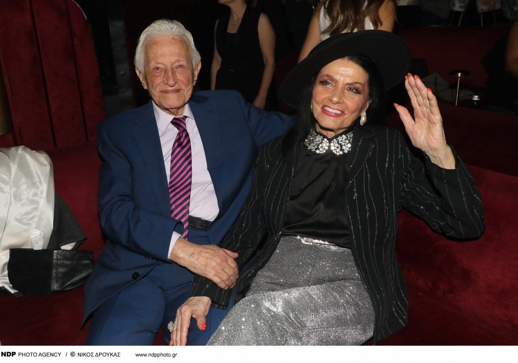 Ζωζώ Σαπουντζάκη: Διασκέδασε στη Μαρινέλλα με τον σύντροφό της