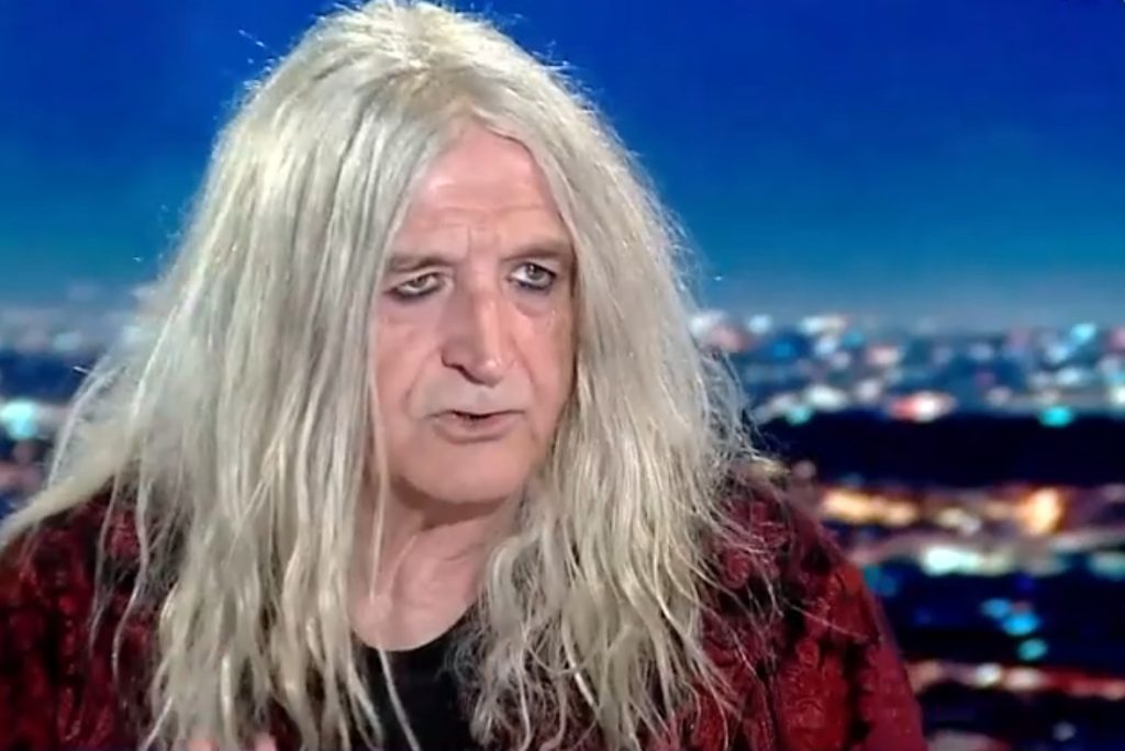 Εντάσεις και «αψιμαχίες» στην ξεχωριστή συνέντευξη του Νίκου Καρβέλα στη Μεγάλη Εικόνα στο MEGA