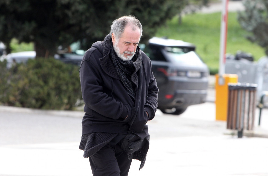 Θοδωρής Κατσαφάδος: «Παίζω σε ένα θέατρο ενώ ξέρω ότι δεν με θέλουν»