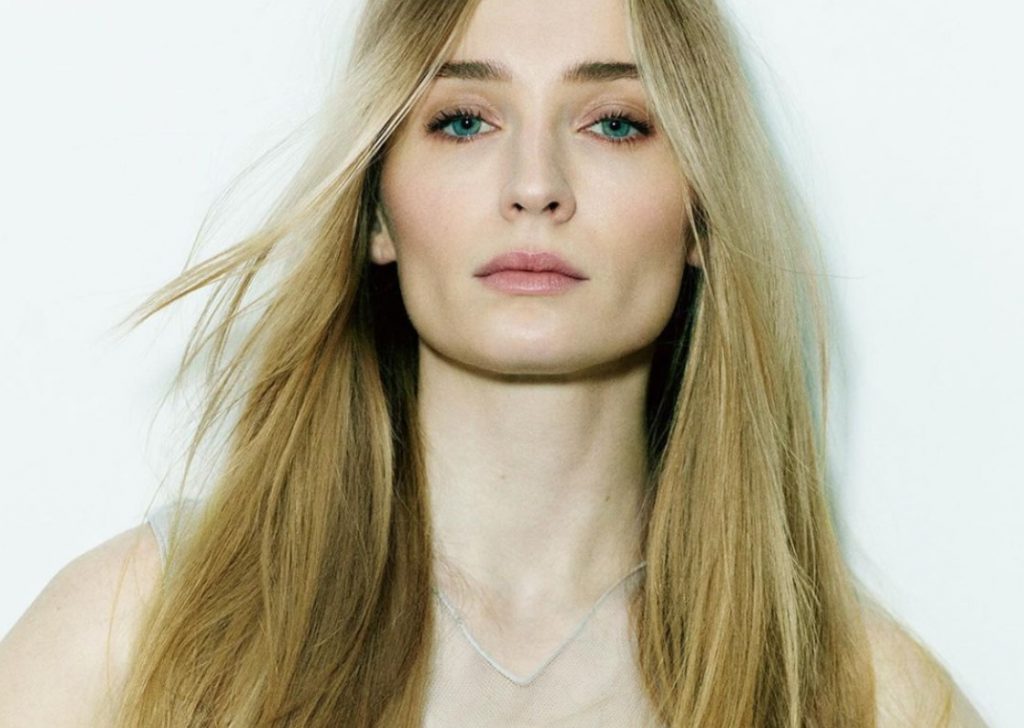 H Sophie Turner μιλά πρώτη φορά για το διαζύγιο με τον Joe Jonas – «Ήταν οι χειρότερες μέρες της ζωής μου»