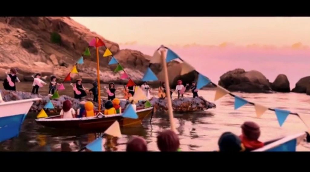 Αγαπημένες τηλεοπτικές σειρές μετατρέπονται σε εντυπωσιακές αναπαραστάσεις με φιγούρες