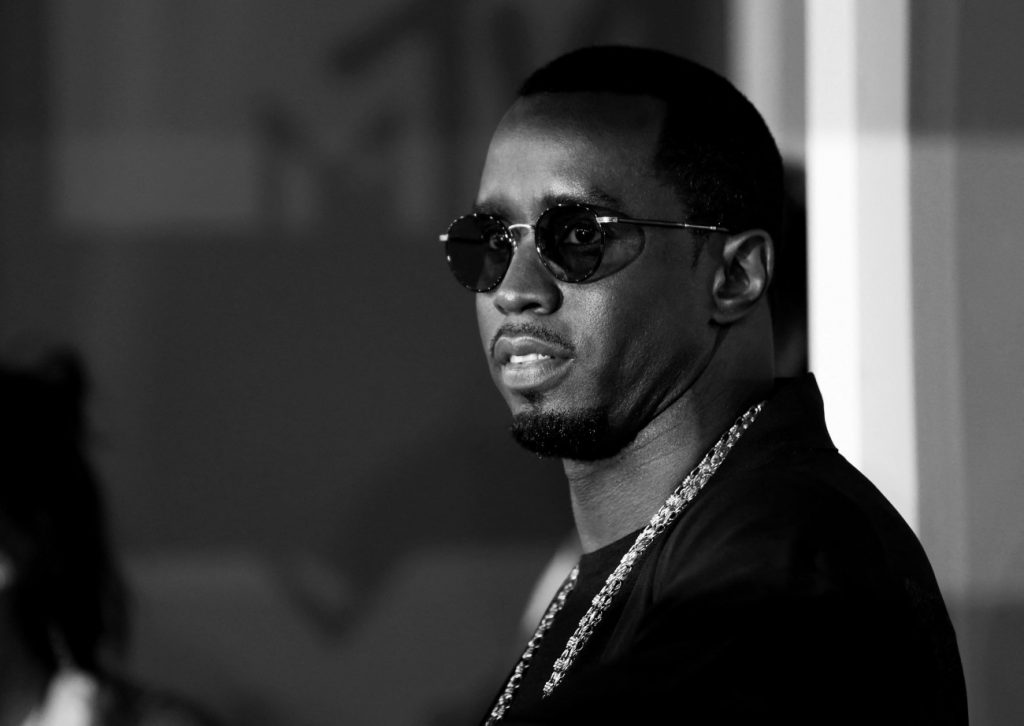 Diddy: Τα sex tapes φέρονται να τον δείχνουν με 8 σταρ, συμπεριλαμβανομένων τουλάχιστον 2 παιδιών