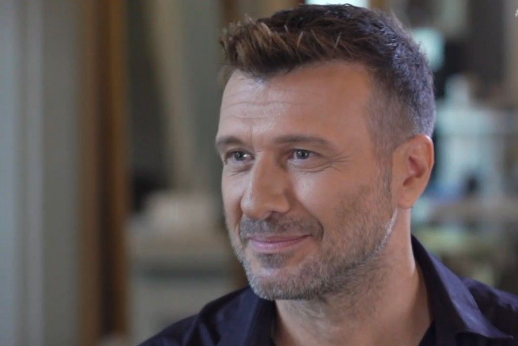 Γιάννης Πλούταρχος: Η προσπάθεια της θαυμάστριας του να τα βρουν εξωδικαστικά – Τι απαντά ο ίδιος