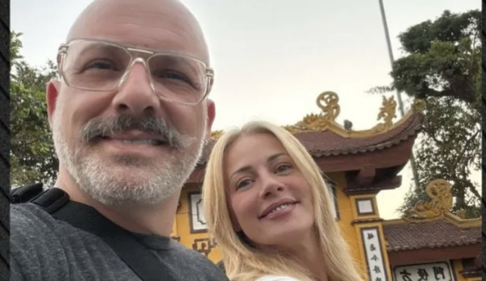 Νίκος Μουτσινάς και Ζέτα Μακρυπούλια: Οι εξωτικές διακοπές του στο Βιετνάμ