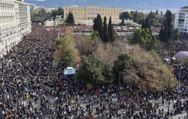 Γνωστοί καλλιτέχνες «σιωπούν» στις 28 Φεβρουαρίου για τα 2 χρόνια από την τραγωδία των Τεμπών