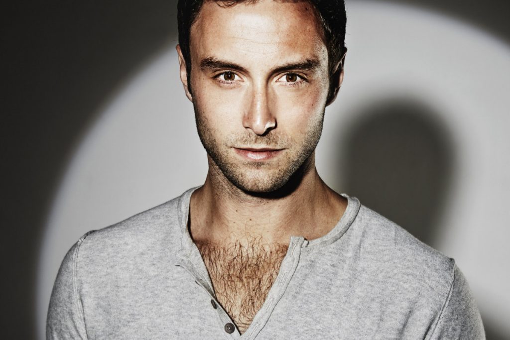 Eurovision: Ο νικητής της Σουηδίας κατηγορείται για ναρκωτικά, απιστία και κακοποίηση από τη σύζυγο του