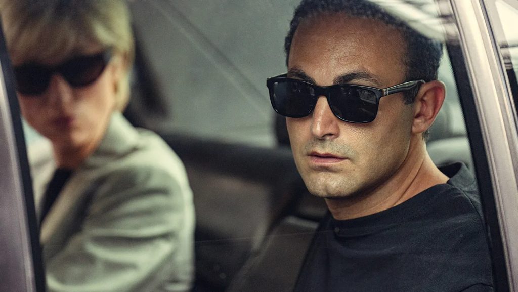 Ηθοποιός του The Crown ερευνάται από την αστυνομία για συμμετοχή σε διαδήλωση υπερ της Παλαιστίνης