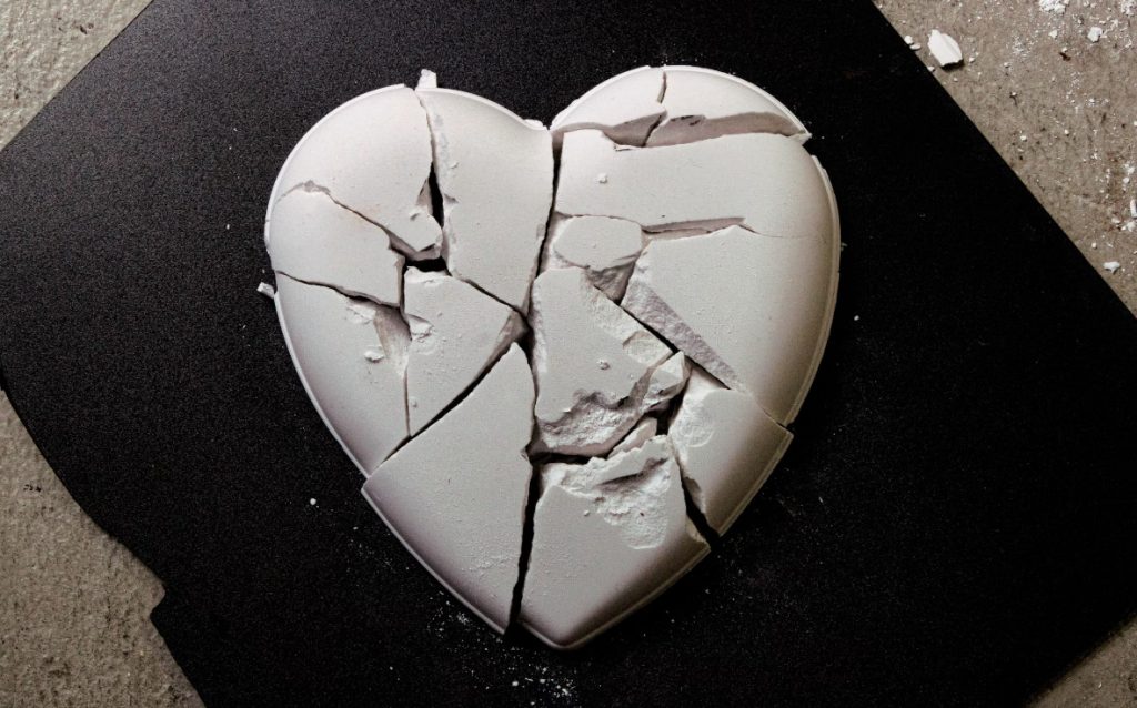 «Σύνδρομο ραγισμένης καρδιάς»: Τελικά οι Τζιν Χάκμαν και Μπέτσι Αρακάουα πέθαναν από αγάπη;