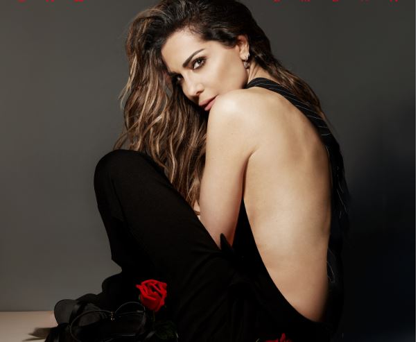 Δέσποινα Βανδή: Κυκλοφόρησε το νέο τραγούδι της με τίτλο «Έχω εμένα»