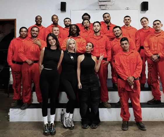 Η Κιμ Καρντάσιαν αποκαλύπτει πώς πήρε Ecstasy και εμπνεύστηκε τη μεταρρύθμιση των φυλακών