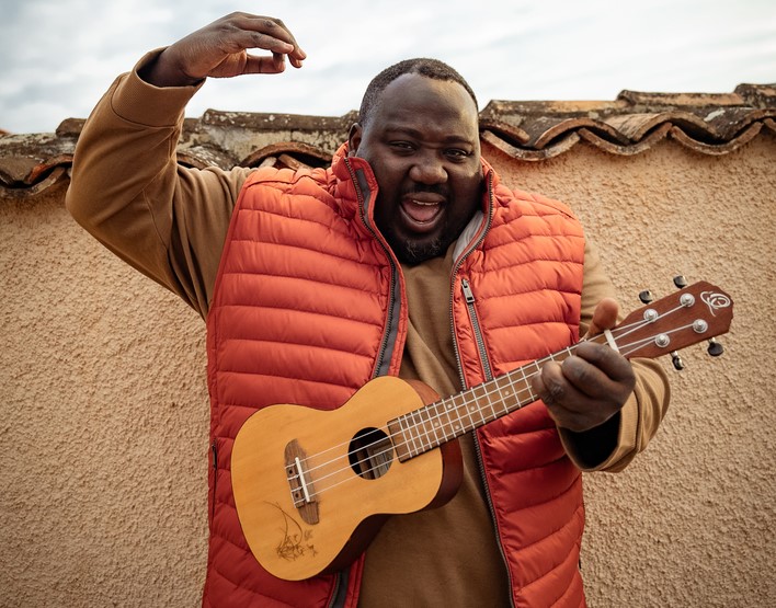 Ο Ζερόμ Καλούτα μαζί με τους Σπύρο Γραμμένο και Idra Kayne στο Κύτταρο