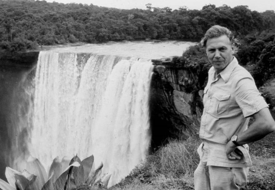 Το καταστροφικό τηλεφώνημα που έβαλε τέλος στον «κόσμο» του Ντέιβιντ Ατένμπορο