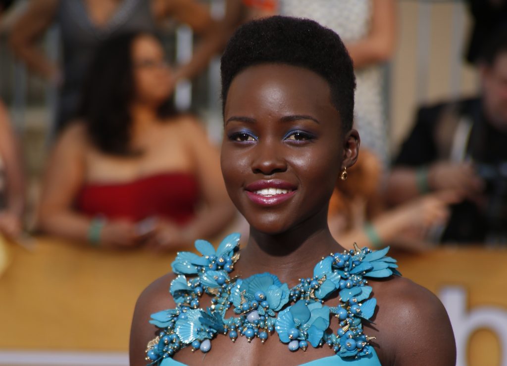 Η Λουπίτα Νιόνγκο αποκαλύπτει ένα σοβαρό πρόβλημα υγείας – «Όχι άλλα βάσανα στη σιωπή»