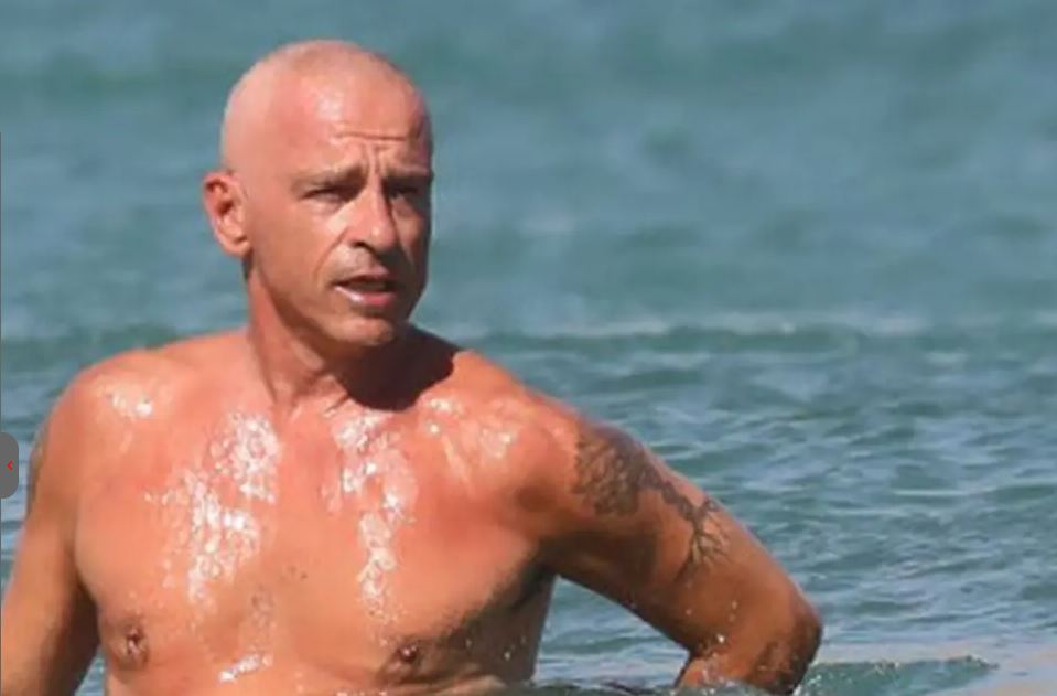 Eros Ramazzotti: Οικογενειακές διακοπές στη Μύκονο