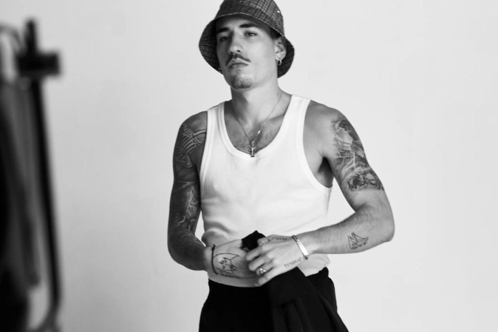 Βιβλιοθήκη των γκολ: Ο ποδοσφαιριστής Έκτορ Μπεγερίν για τα βιβλία που του άλλαξαν τη ζωή (και 1 που τον νίκησε)