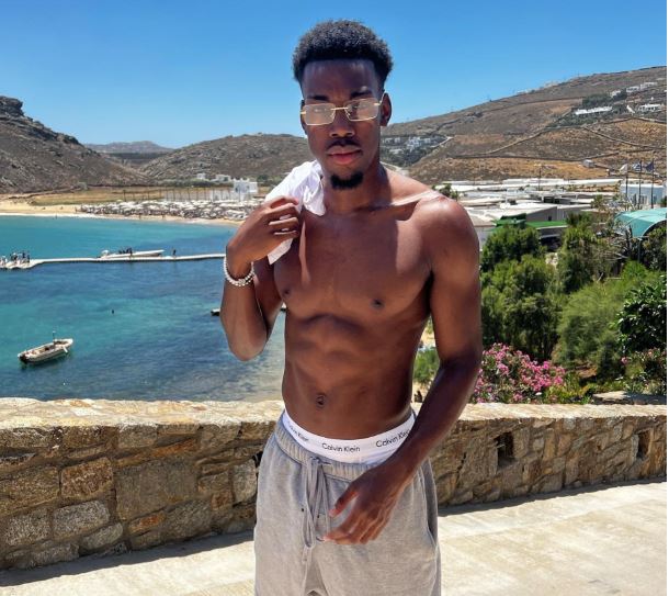 Anthony Joshua: Ο θρύλος του παγκόσμιου μποξ στη Μύκονο