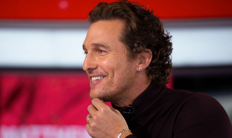 Μάθιου ΜακΚόναχι: Στιγμές χαλάρωσης στην Αντίπαρο