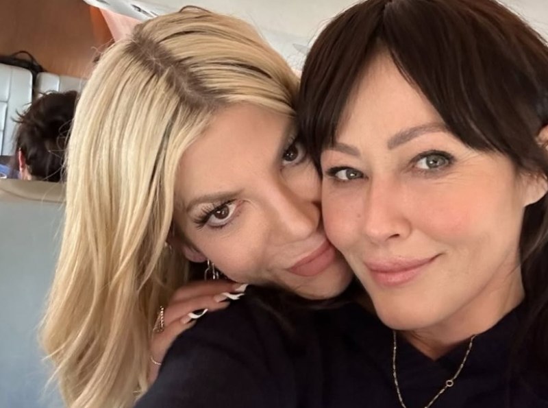 Τόρι Σπέλινγκ: Το συγκινητικό μήνυμά της έναν χρόνο μετά τον θάνατο της Σάνεν Ντόχερτι