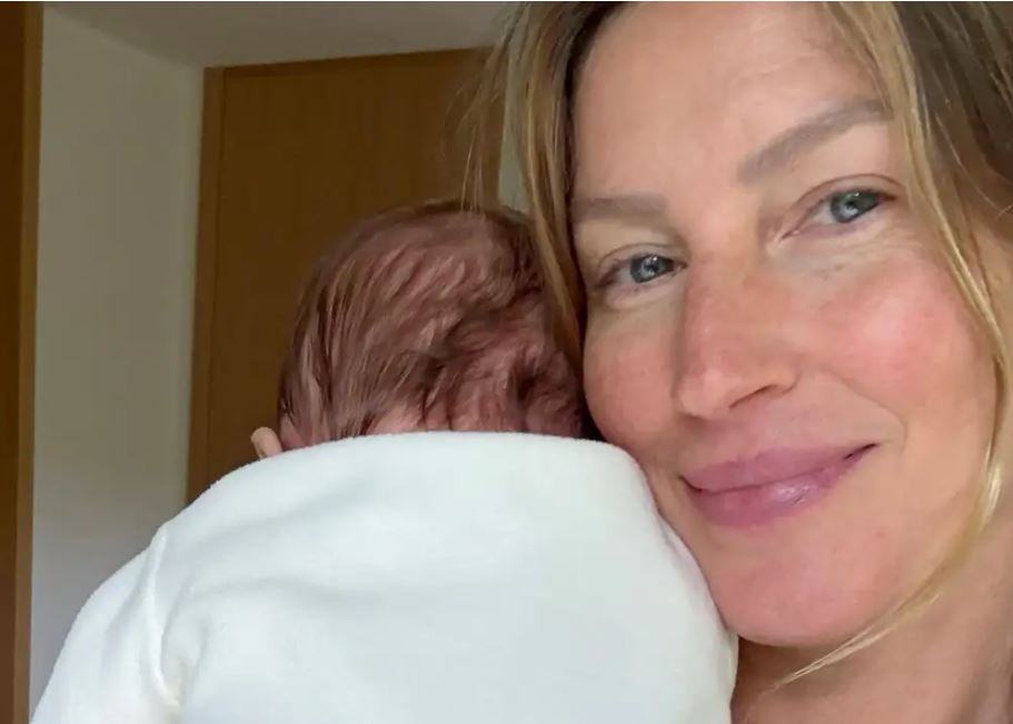 Ζιζέλ: Γιόρτασε τα 45α γενέθλιά της αγκαλιά με τον 5 μηνών γιο της