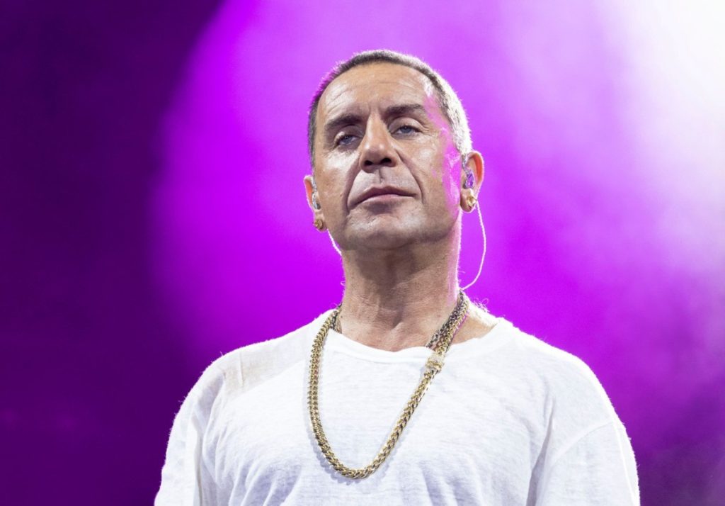 Γιώργος Μαζωνάκης: Η οικογένειά του παίρνει θέση με νέα επιστολή – «Δεν εμπλέκεται η Βάσω στον εγκλεισμό του»