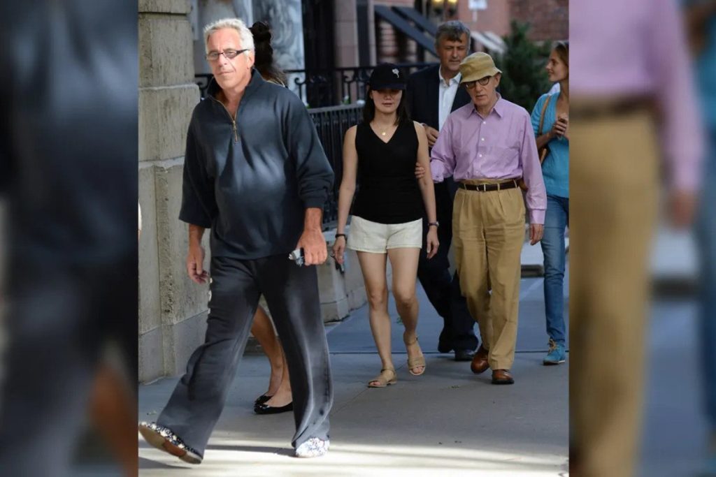 Γούντι Άλεν: «Ο Έπσταϊν ήταν σαν τον Δράκουλα με νεαρές γυναίκες βαμπίρ να τον υπηρετούν»