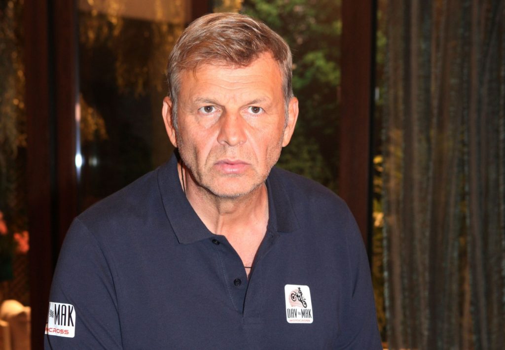 «Καλύτερη από ότι μου έλεγαν»: Ο Απόστολος Γκλέτσος πήγε για πρώτη φορά στη Μύκονο