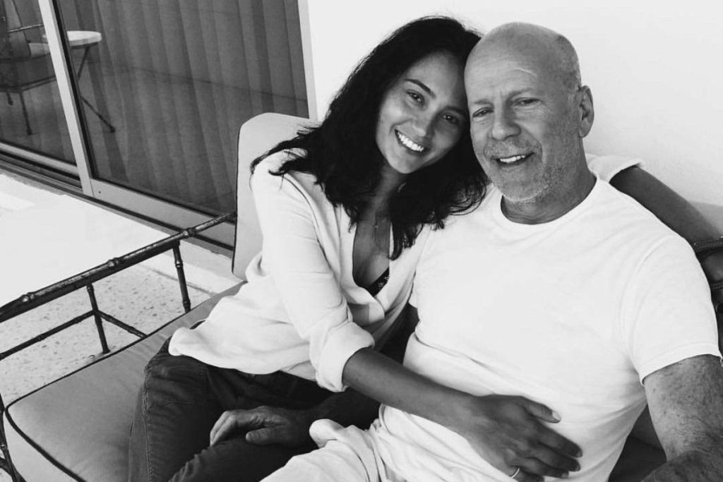 «Όσο γρήγορα έρχεται, τόσο γρήγορα φεύγει»: Η σύζυγος του Μπρους Γουίλις δακρύζει – H άνοια, το σοκ, η φροντίδα