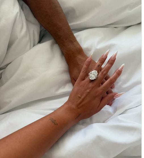 Κριστιάνο Ρονάλντο – Τζορτζίνα Ροντρίγκεζ:  Αξίας έως 4,6 εκατ. ευρώ το μονόπετρο του αρραβώνα