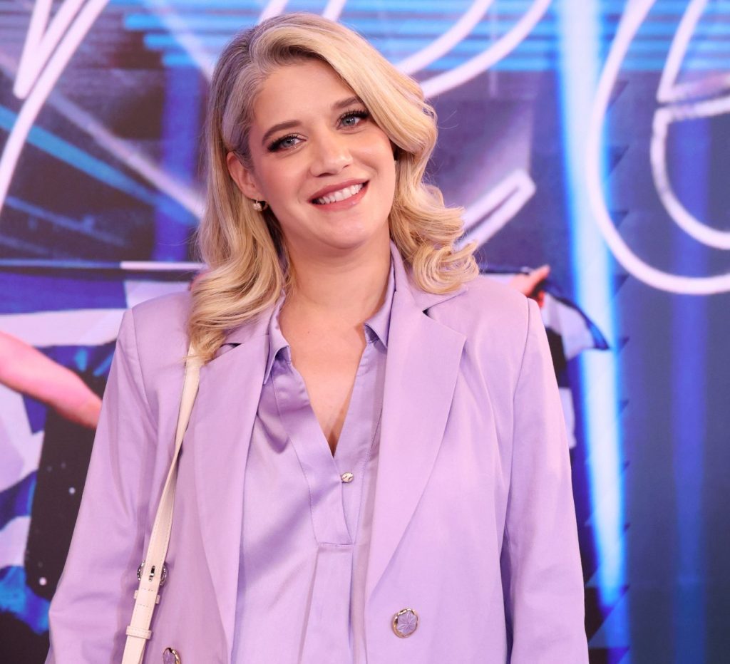 Τζένη Θεωνά – Δήμος Αναστασιάδης: Το baby shower party πριν τη γέννηση του δεύτερου παιδιού τους