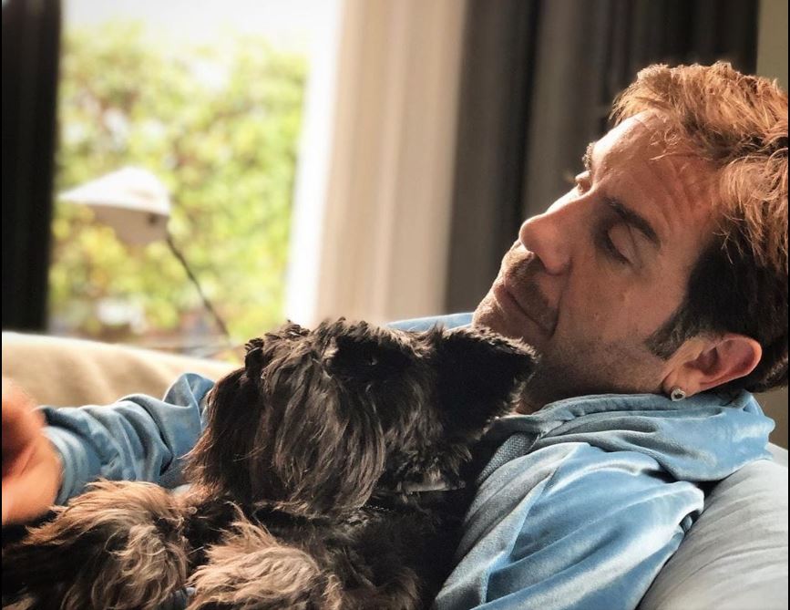 Γιώργος Μαζωνάκης: Σε κακή ψυχολογία, πέθανε ο πολυαγαπημένος σκύλος του