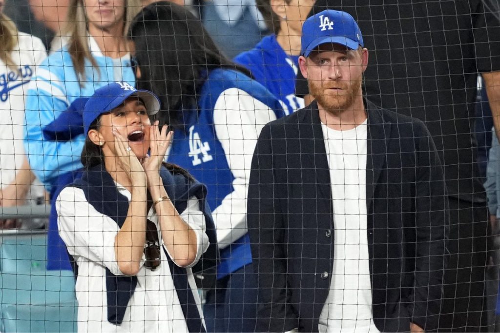 Οργή στο γήπεδο: Γιούχαραν τον πρίγκιπα Χάρι και τη Μέγκαν Μαρκλ – «Γκαντέμηδες»