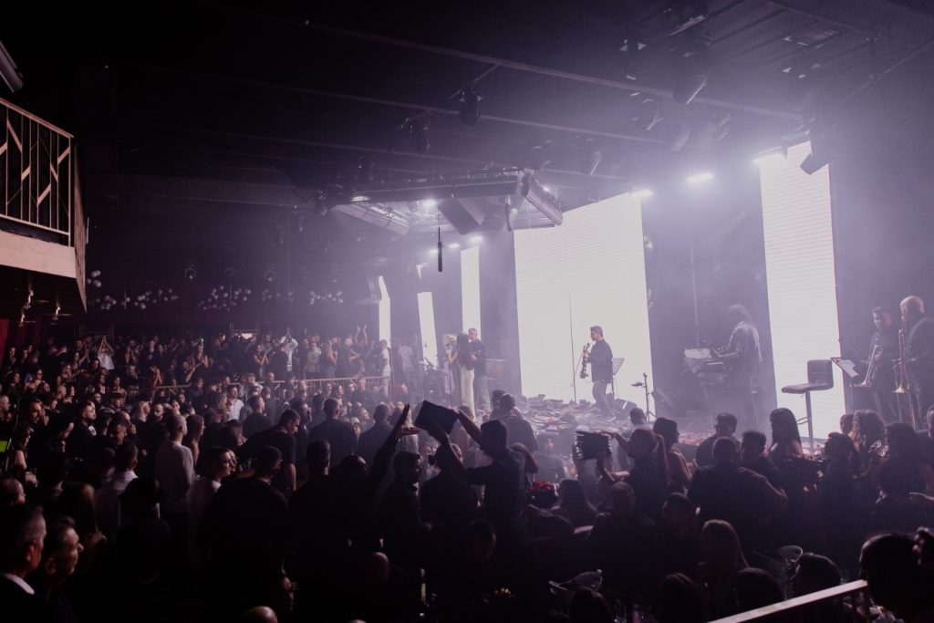 Αναστασία και Ηλίας Καμπακάκης σάρωσαν στο MonaΛisa – Εικόνες που θύμισαν τις παλιές καλές εποχές της Θεσσαλονίκης