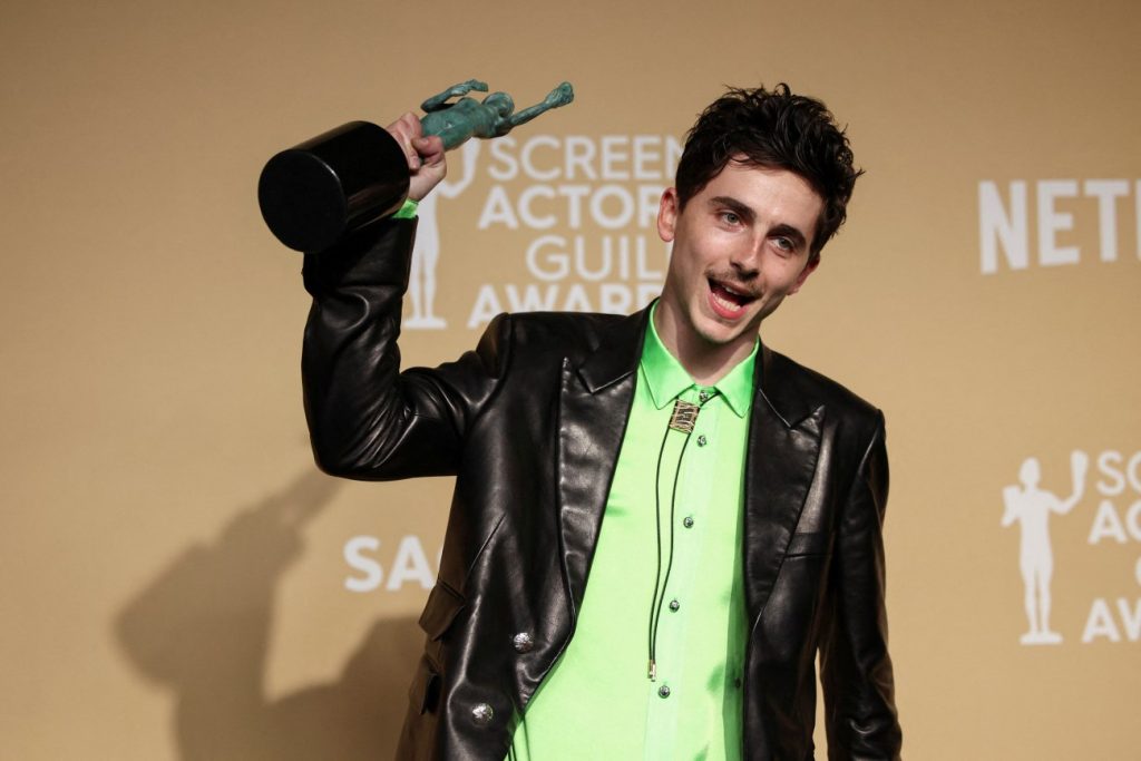 Αλλαγή πορείας: Ο Τιμοτέ Σαλαμέ κέρδισε υποψηφιότητα στα Grammy για το soundtrack του «A Complete Unknown»