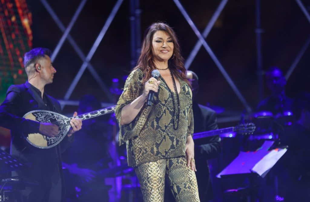 Η Καίτη Γαρμπή αποχαιρετά την Ιταλίδα τραγουδίστρια, Ορνέλα Βανόνι – «Καλό σου ταξίδι»