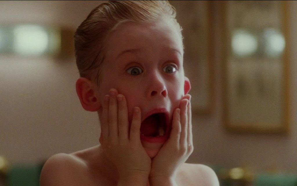 Σουβενίρ από το «Μόνος στο Σπίτι»: Το σημάδι που άφησε το δάγκωμα του Τζο Πέσι στον μικρό Κέβιν