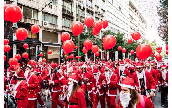 Athens Santa Run 2025: Οι Αϊ Βασίληδες τρέχουν στο κέντρο της πόλης