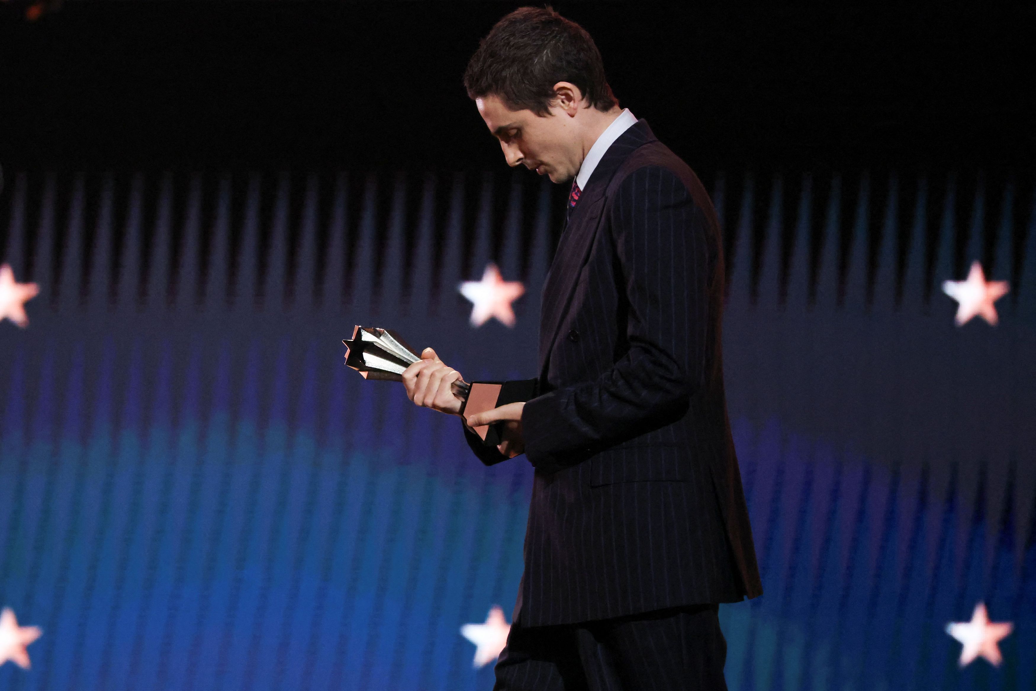 Το Marty Supreme «χάρισε» στον Τιμοτέ Σαλαμέ το πρώτο του μεγάλο βραβείο – Η αφιέρωση και το φιλί στην Κάιλι Τζένερ