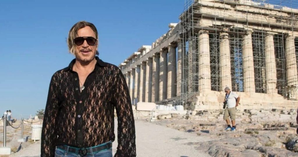 «Δε θα ζητούσα ούτε ένα σεντ, είναι ταπεινωτικό» – Ο Μίκι Ρουρκ απορρίπτει την προσπάθεια εράνου για το ενοίκιο του