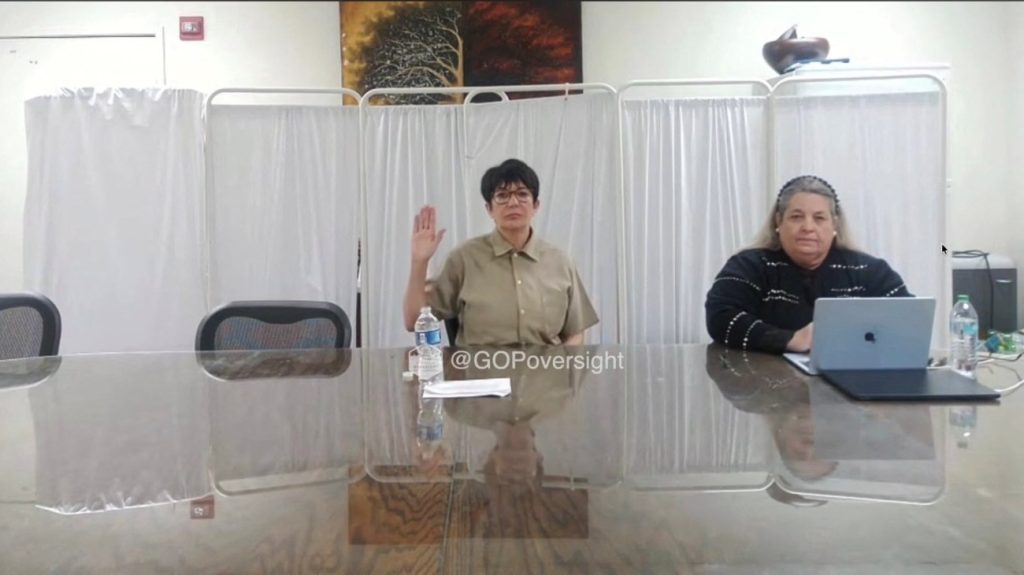 Η Γκισλέιν Μάξγουελ ζητά προεδρική χάρη για να μιλήσει – Ντόναλντ Τραμπ και Μπιλ Κλίντον είναι αθώοι, λέει ο δικηγόρος της