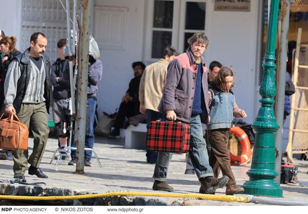 Μπραντ Πιτ: Τα γυρίσματα με την κινηματογραφική κόρη του στην Ύδρα