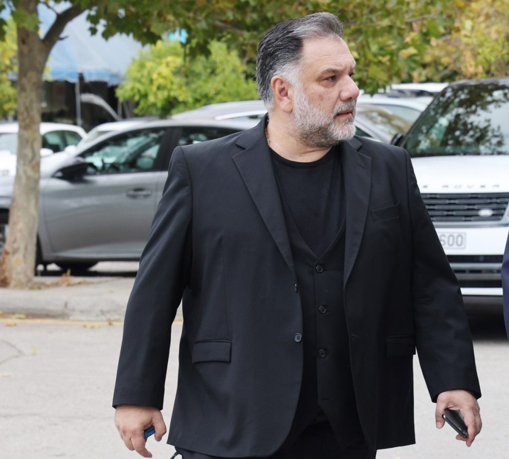 Γρηγόρης Αρναούτογλου για τον θάνατο της μητέρας του: Παρακαλάς να «φύγει» για να μην τυραννιέται, τότε νιώθεις την απώλεια