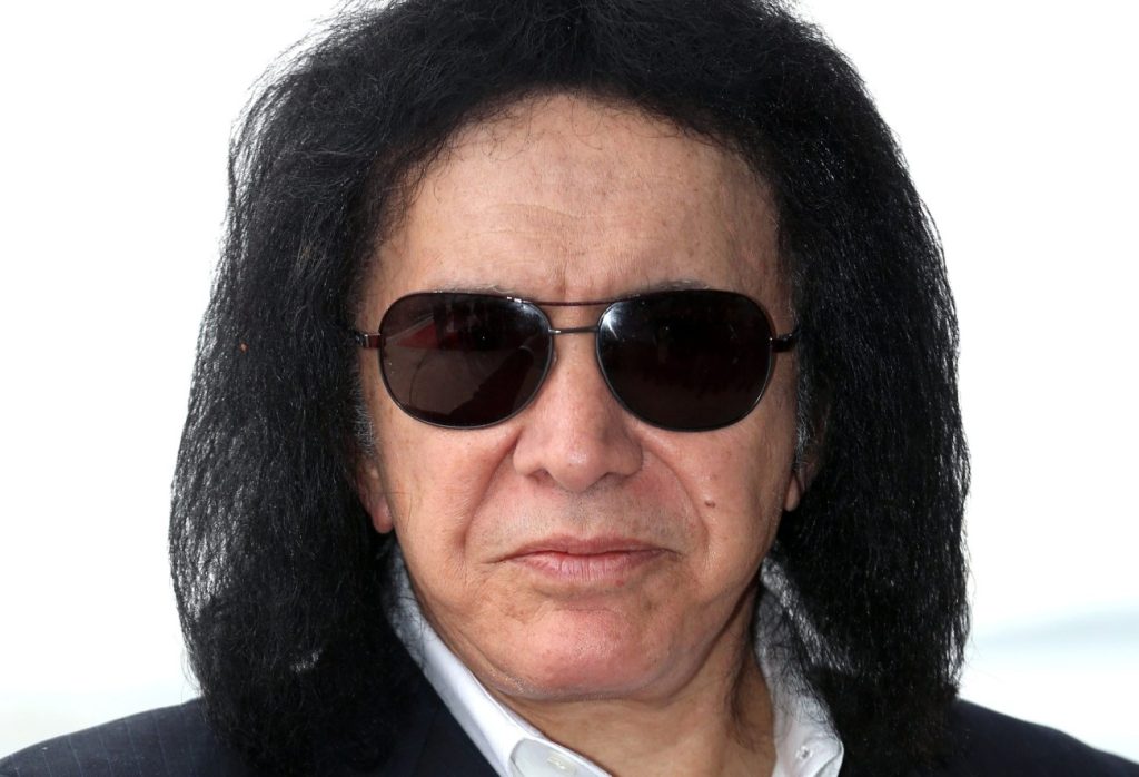 Ο Τζιν Σίμονς τα βάζει με τους πολιτικοποιημένους διάσημους