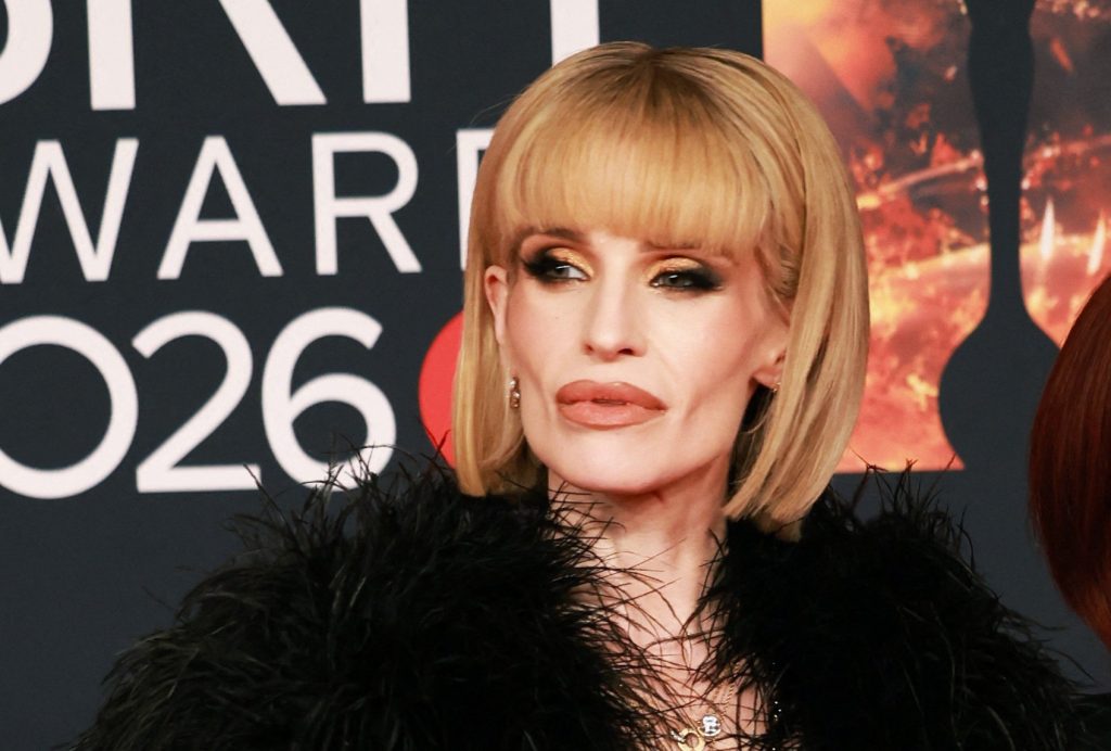 Η Κέλι Όσμπορν απαντά σε όσους σχολιάζουν αρνητικά το σώμα της ενώ «περνάει την πιο δύσκολη περίοδο της ζωής της»